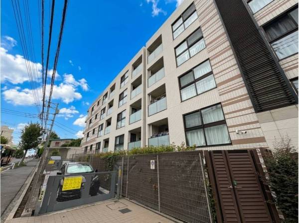 神奈川県藤沢市本町１丁目のマンション