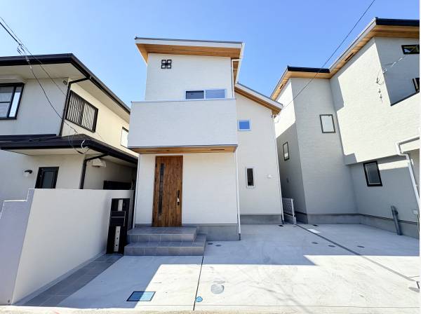 神奈川県逗子市小坪１丁目の新築戸建