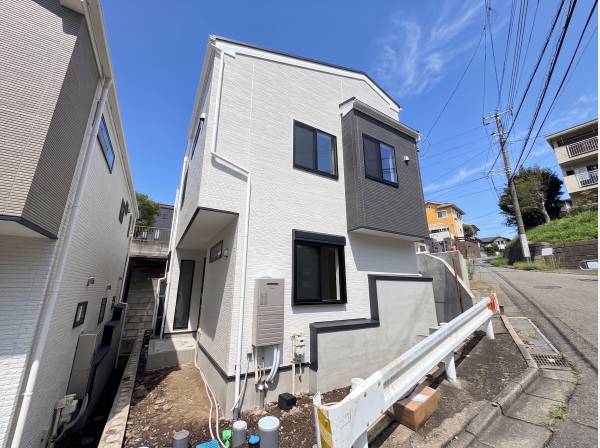 神奈川県藤沢市善行坂２丁目の新築戸建