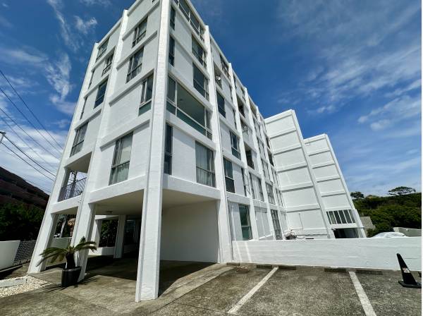 神奈川県藤沢市片瀬海岸１丁目のマンション