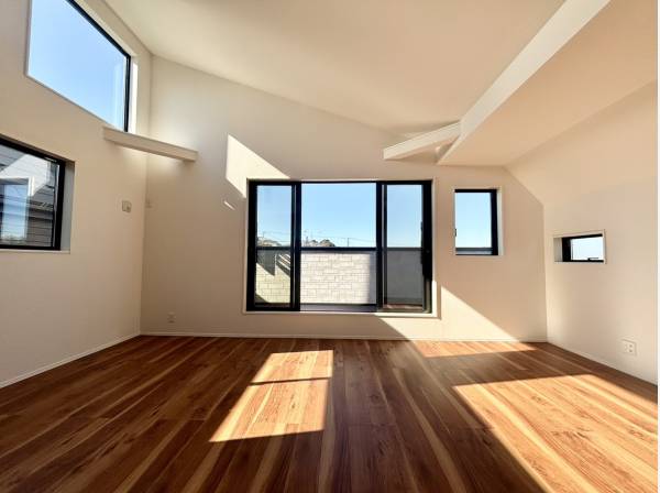 神奈川県鎌倉市腰越１丁目の新築戸建