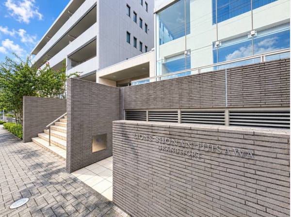 神奈川県藤沢市藤が岡２丁目のマンション