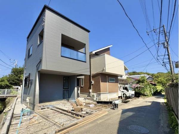神奈川県鎌倉市津西１丁目の新築戸建
