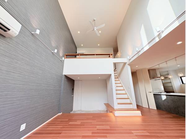 神奈川県平塚市八重咲町の新築戸建