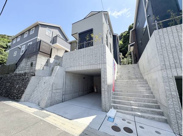 神奈川県鎌倉市稲村ガ崎５丁目の新築戸建