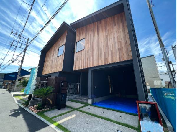 スタイリッシュで湘南らしい邸宅です♪