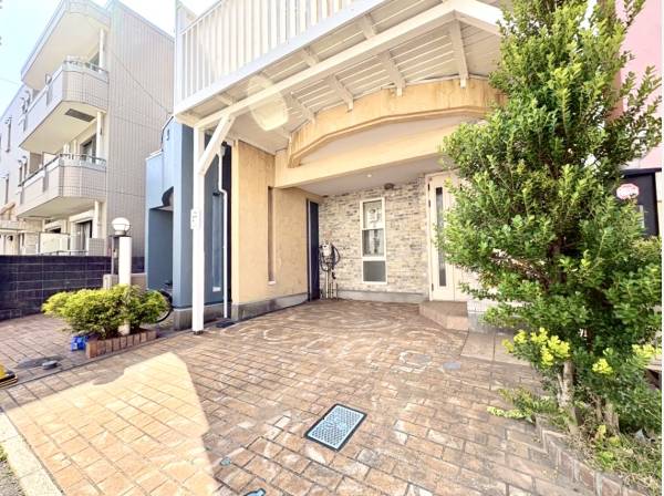 神奈川県藤沢市片瀬海岸３丁目の中古戸建