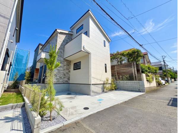 神奈川県藤沢市辻堂太平台１丁目の新築戸建