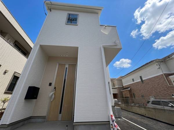 神奈川県茅ヶ崎市南湖２丁目の新築戸建