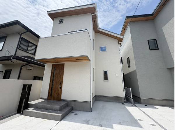 神奈川県逗子市小坪１丁目の新築戸建