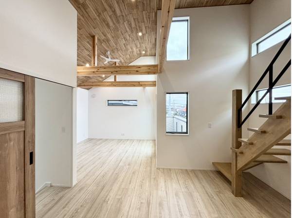 神奈川県茅ヶ崎市菱沼１丁目の新築戸建