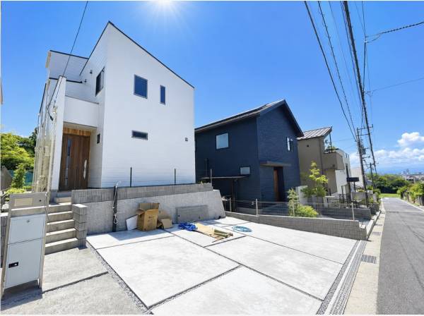 神奈川県藤沢市片瀬山５丁目の新築戸建