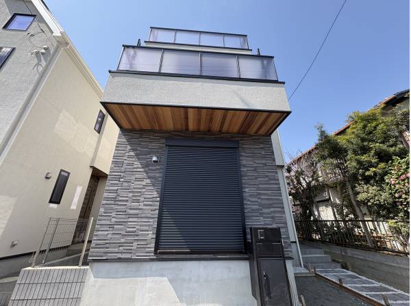 神奈川県藤沢市鵠沼藤が谷１丁目の新築戸建