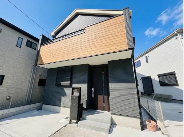 神奈川県逗子市山の根３丁目の新築戸建