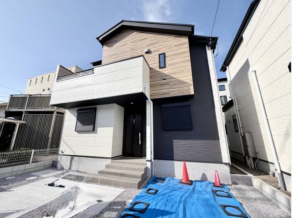 神奈川県藤沢市片瀬海岸３丁目の新築戸建