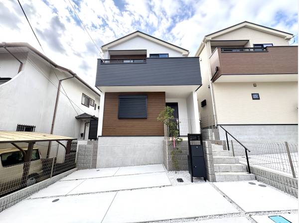 神奈川県逗子市久木８丁目の新築戸建