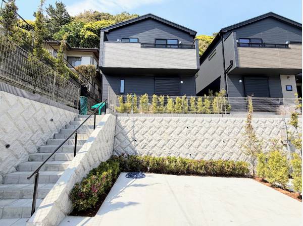 約53坪のゆとりある敷地に佇む新築邸宅