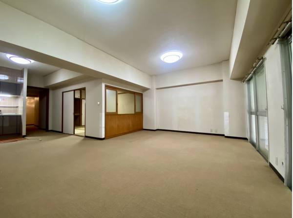 神奈川県逗子市小坪５丁目のマンション