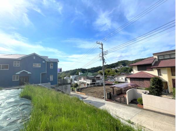 少し法面部分があります