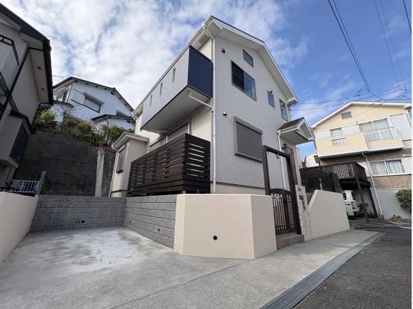 神奈川県藤沢市鵠沼藤が谷２丁目の中古戸建