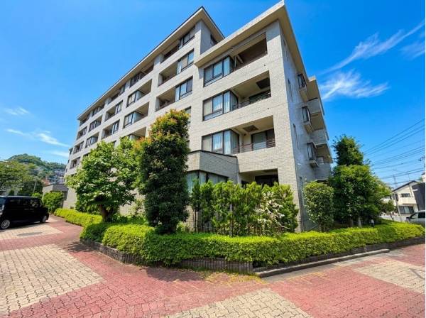 神奈川県鎌倉市台５丁目のマンション