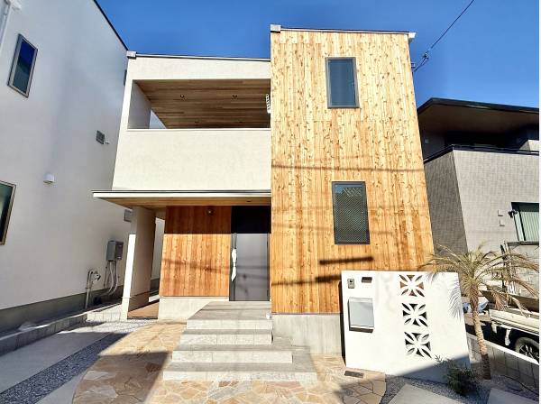 神奈川県茅ヶ崎市浜竹４丁目の新築戸建