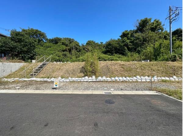 神奈川県三浦郡葉山町一色の土地