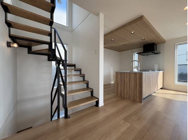 神奈川県藤沢市片瀬山１丁目の新築戸建