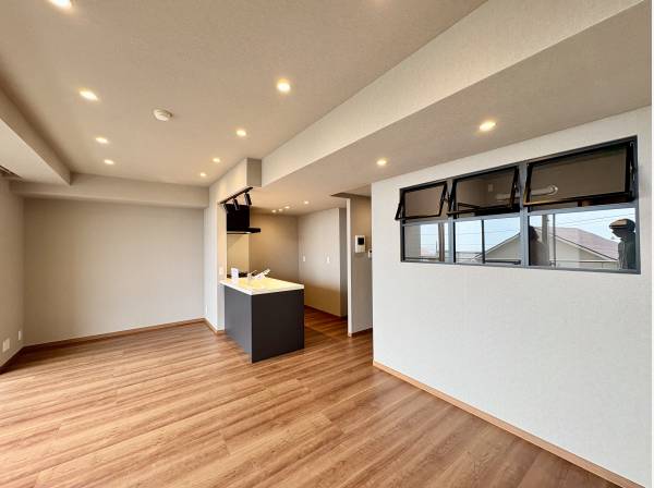 神奈川県横須賀市秋谷３丁目のマンション