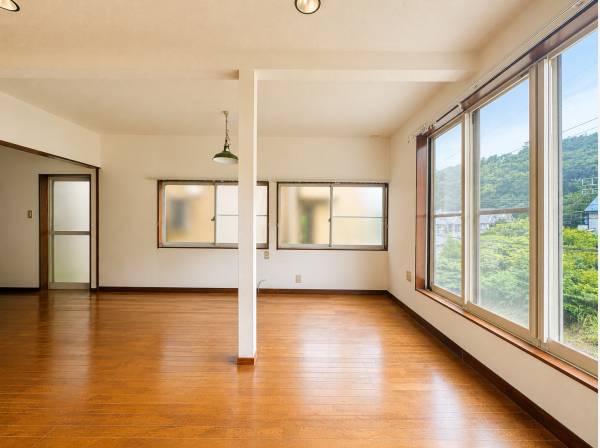 神奈川県中郡大磯町東小磯の土地