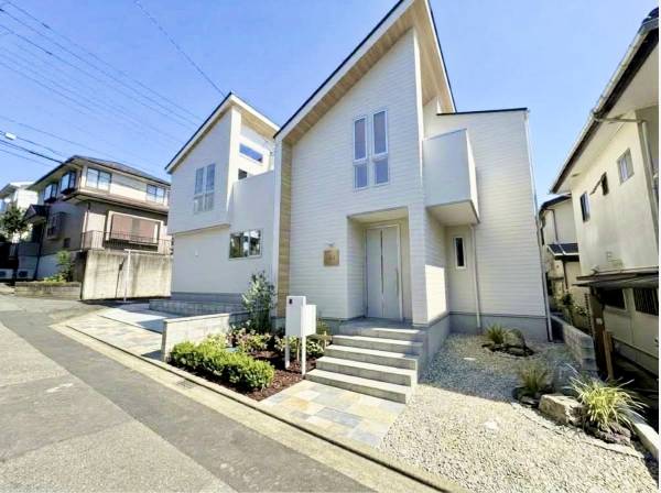 神奈川県逗子市小坪１丁目の新築戸建