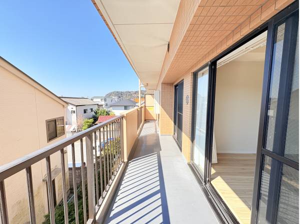 神奈川県逗子市逗子７丁目のマンション