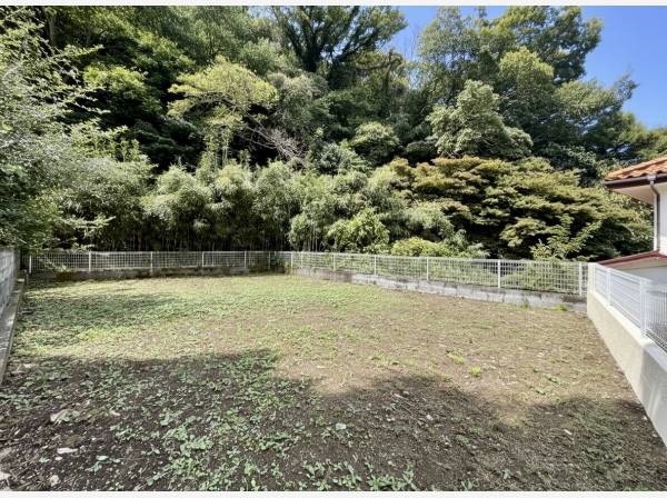 神奈川県三浦郡葉山町一色の土地