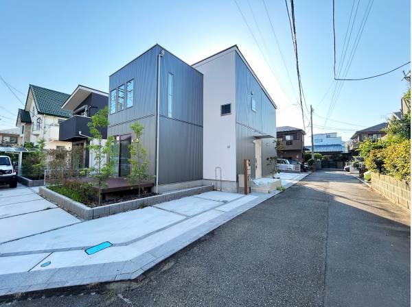 神奈川県藤沢市鵠沼松が岡５丁目の新築戸建