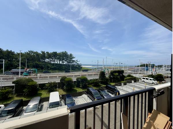 神奈川県平塚市虹ケ浜のマンション