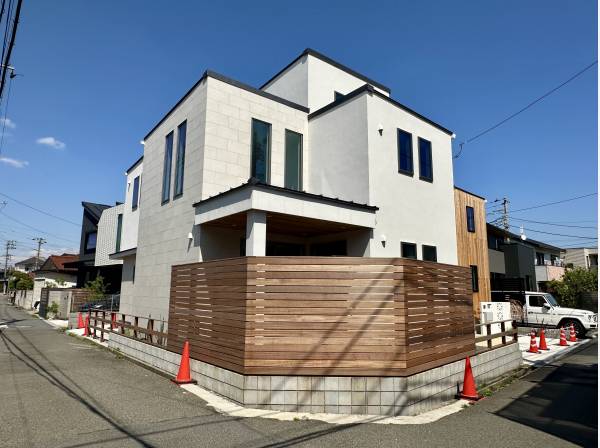 神奈川県茅ヶ崎市浜竹４丁目の新築戸建