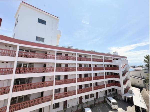神奈川県茅ヶ崎市中海岸２丁目のマンション