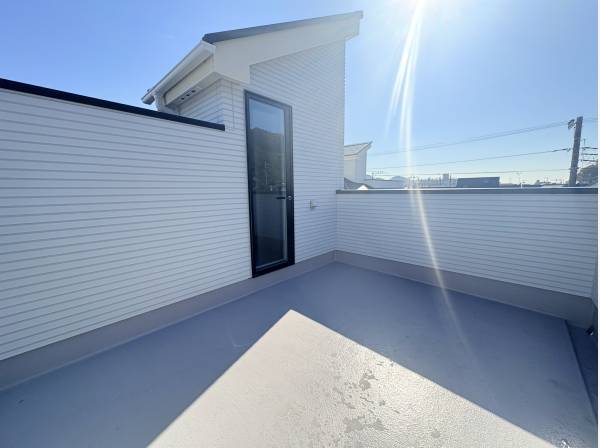 神奈川県逗子市新宿３丁目の新築戸建