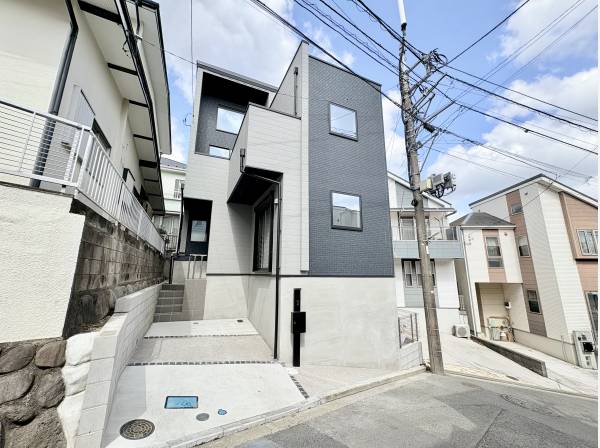 神奈川県鎌倉市台４丁目の新築戸建