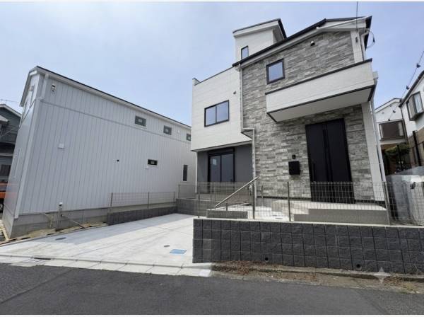 神奈川県茅ヶ崎市平和町の新築戸建