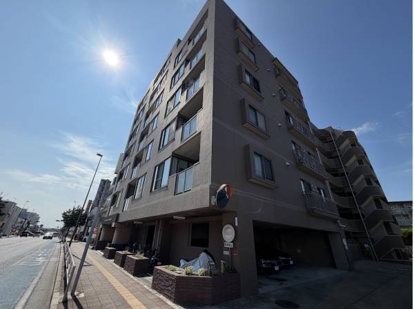 神奈川県茅ヶ崎市十間坂３丁目のマンション