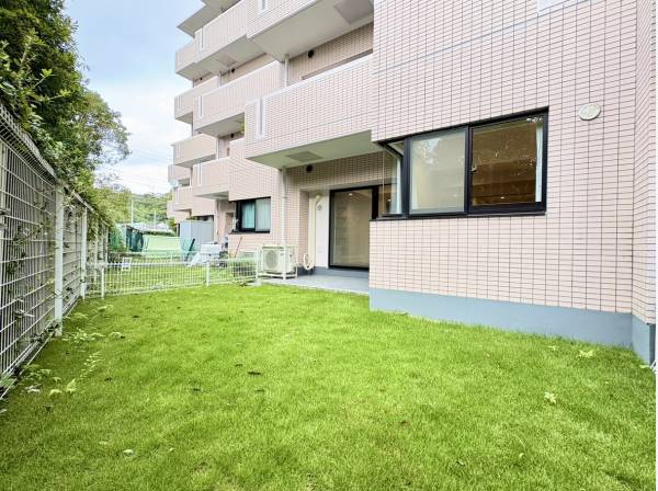 神奈川県三浦郡葉山町長柄のマンション