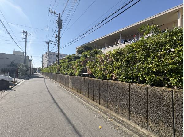 神奈川県藤沢市鵠沼海岸1丁目のマンション