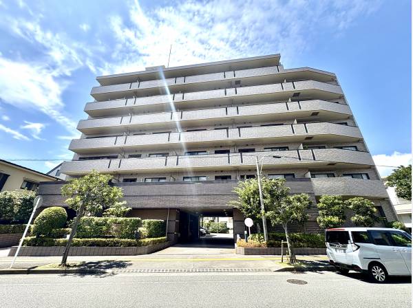 神奈川県平塚市代官町のマンション