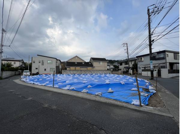 南側道路で日当たり良好
