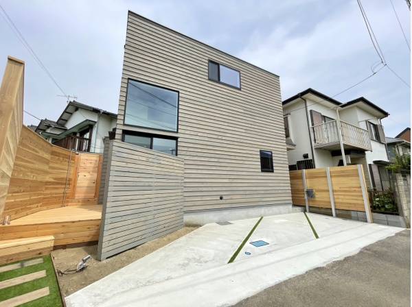 神奈川県藤沢市鵠沼海岸３丁目の新築戸建