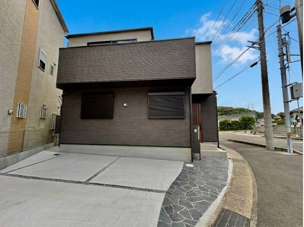神奈川県逗子市池子１丁目の新築戸建