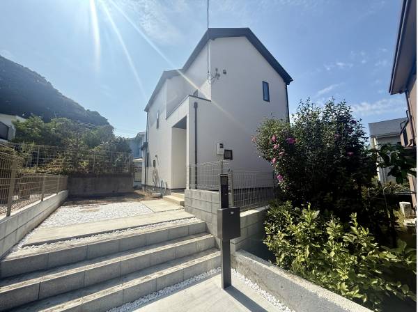 神奈川県三浦市三崎町諸磯の新築戸建