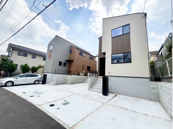 神奈川県藤沢市善行３丁目の新築戸建