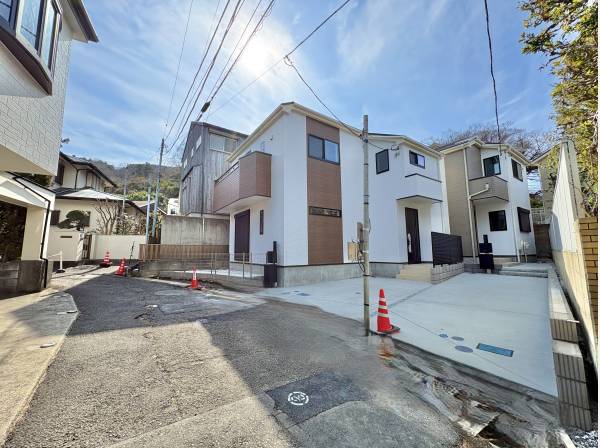 神奈川県逗子市桜山８丁目の新築戸建